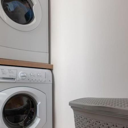 Private Bedroom With Private Bathroom In A Shared Apartment Gzira Екстериор снимка